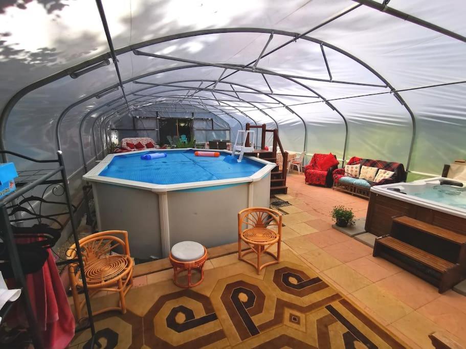 Country Side Haven Two Double Ensuite Bedrooms Couples Exclusive Rate Offered Saint-Michel-de-Montjoie Kültér fotó